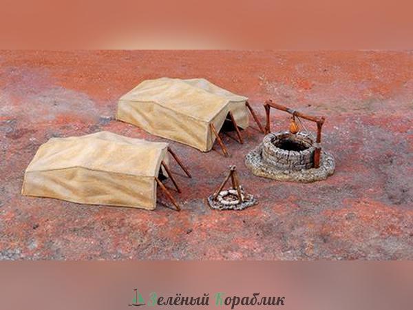 6148IT Колодец и палатки в пустыне. Desert well & tents